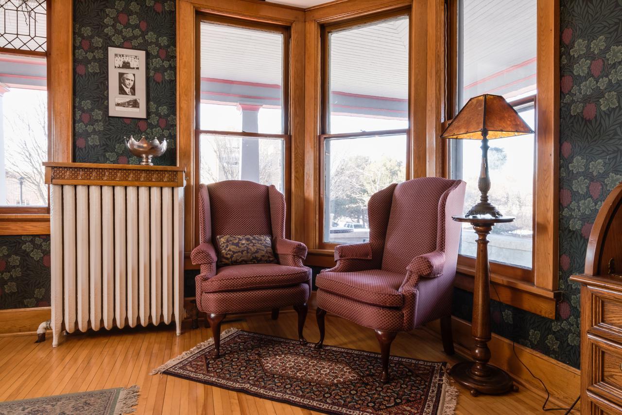 Astor House Bed & Breakfast Green Bay Exterior photo